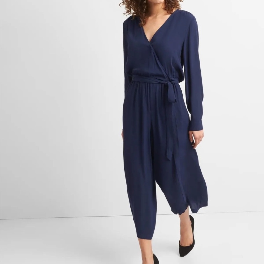 NWT Gap Navy jumpsuit - long-sleeves. Size Small